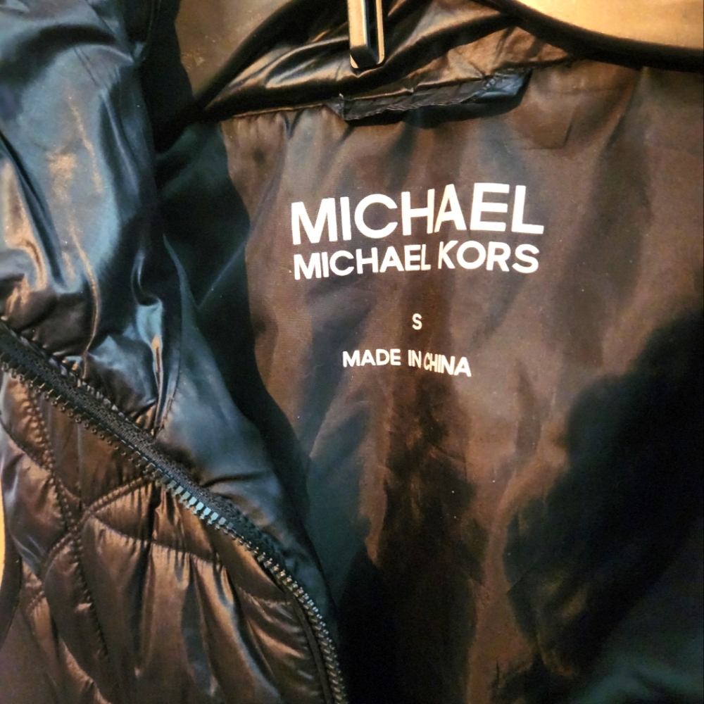 Michael Kors Black Quilted Women's Vest - Picture 3 of 4